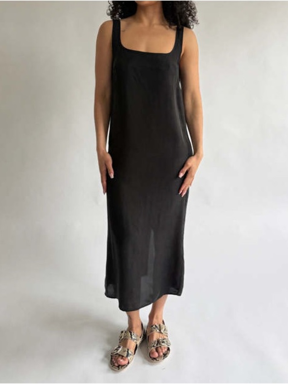 NWOT Shaina Mote Ferrara Midi Dress in Black size M